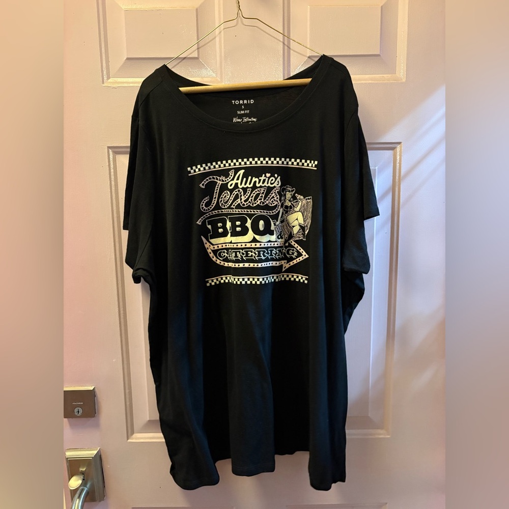**5 for $25**. Torrid Black Graphic Tee NWOT